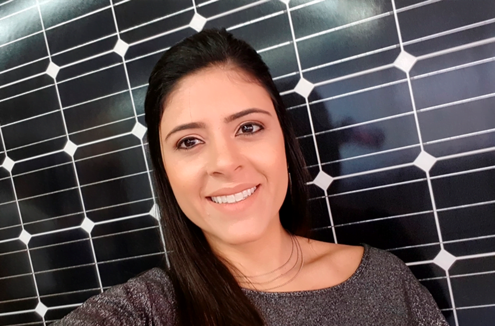 Fernanda R.